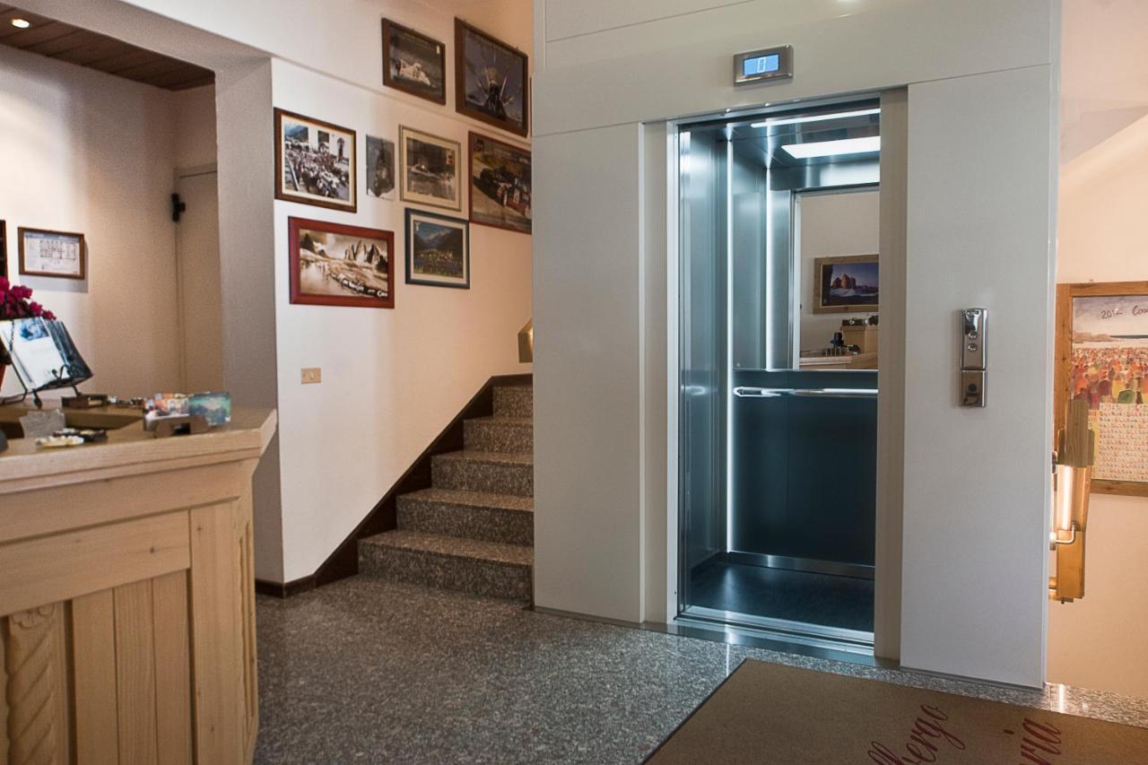Albergo Meuble Victoria Auronzo di Cadore Exteriör bild