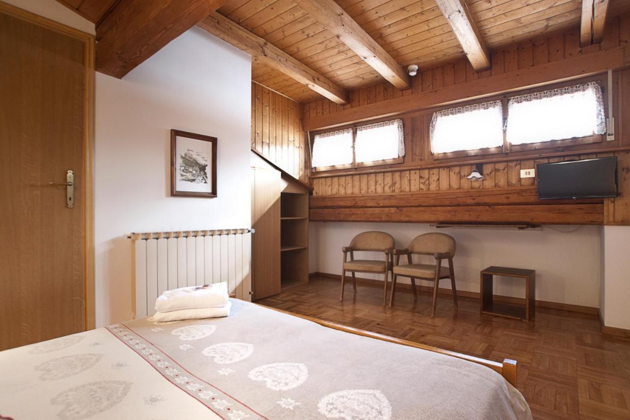 Albergo Meuble Victoria Auronzo di Cadore Exteriör bild