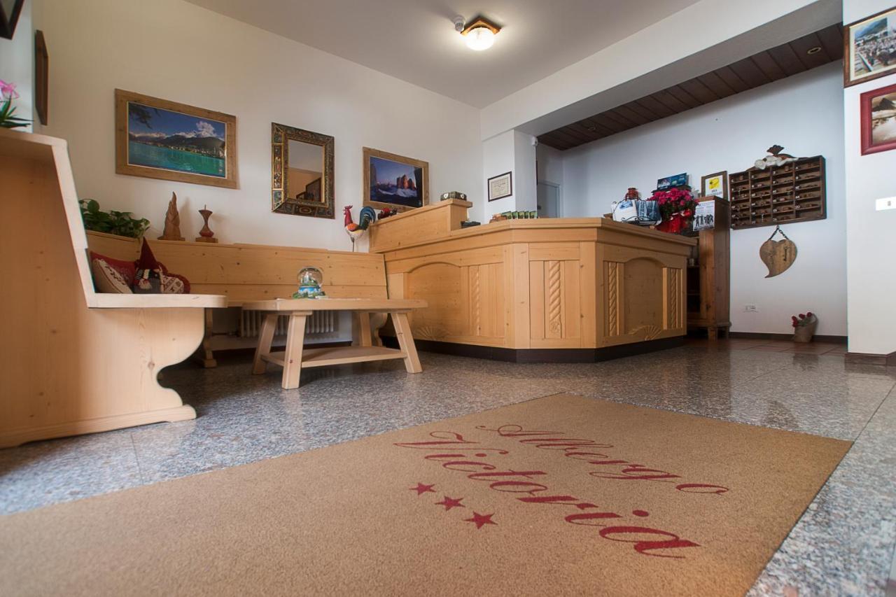 Albergo Meuble Victoria Auronzo di Cadore Exteriör bild
