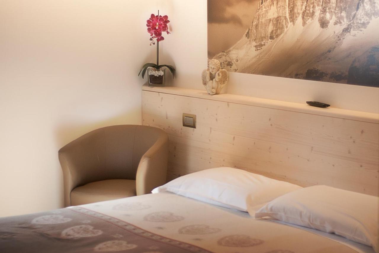 Albergo Meuble Victoria Auronzo di Cadore Exteriör bild